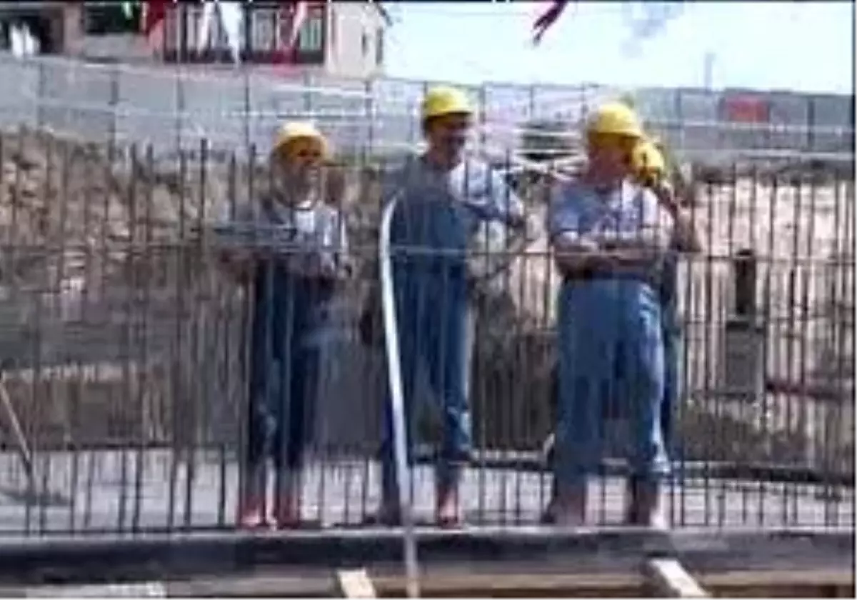 \'Yeni Sulukule\'De Tartışmalı Tören...