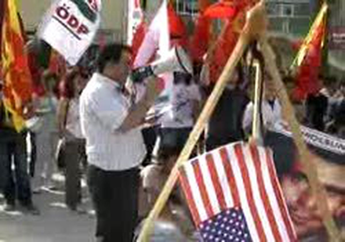 Denizli - Deniz Gezmiş'İn İdamı Canlandırılıp Abd Bayrağı Ya