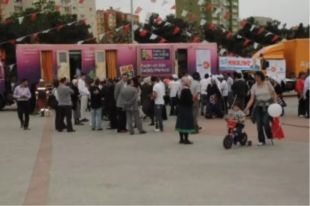 Beylikdüzü "Çok Yaşa Sağlık Şenliği\' Açılışı Görkemli Geçti