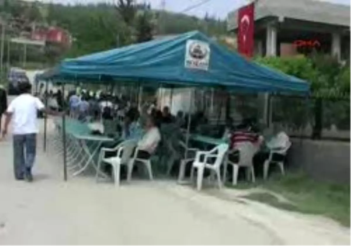 Kozan Şehidini Uğurluyor