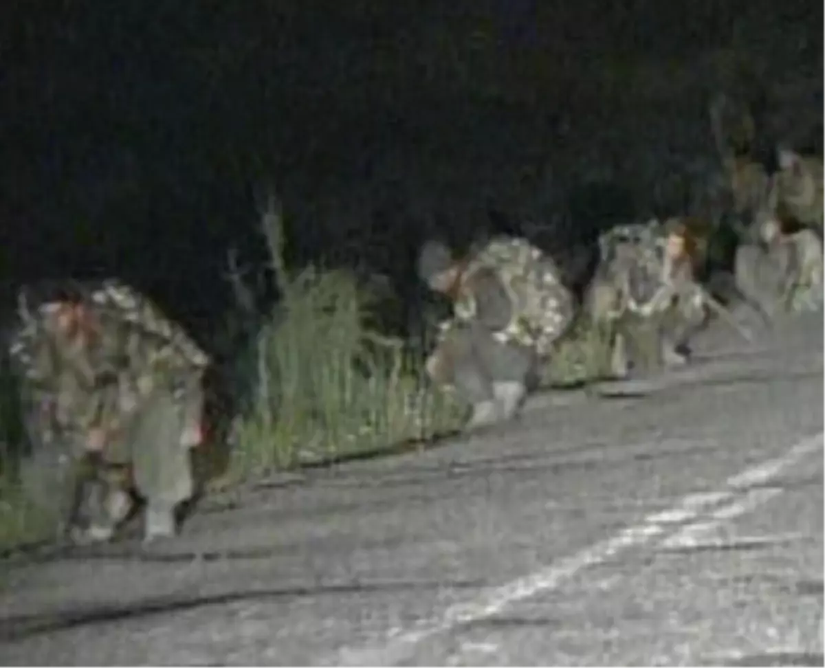 Mehmetçik Besta Vadisi\'nde Gece Operasyonunda