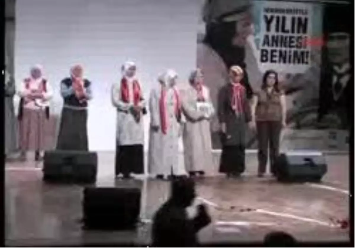 Diyarbakır // 2// Diyarbakır\'Da Kadınlar Anneler Gününü Baka