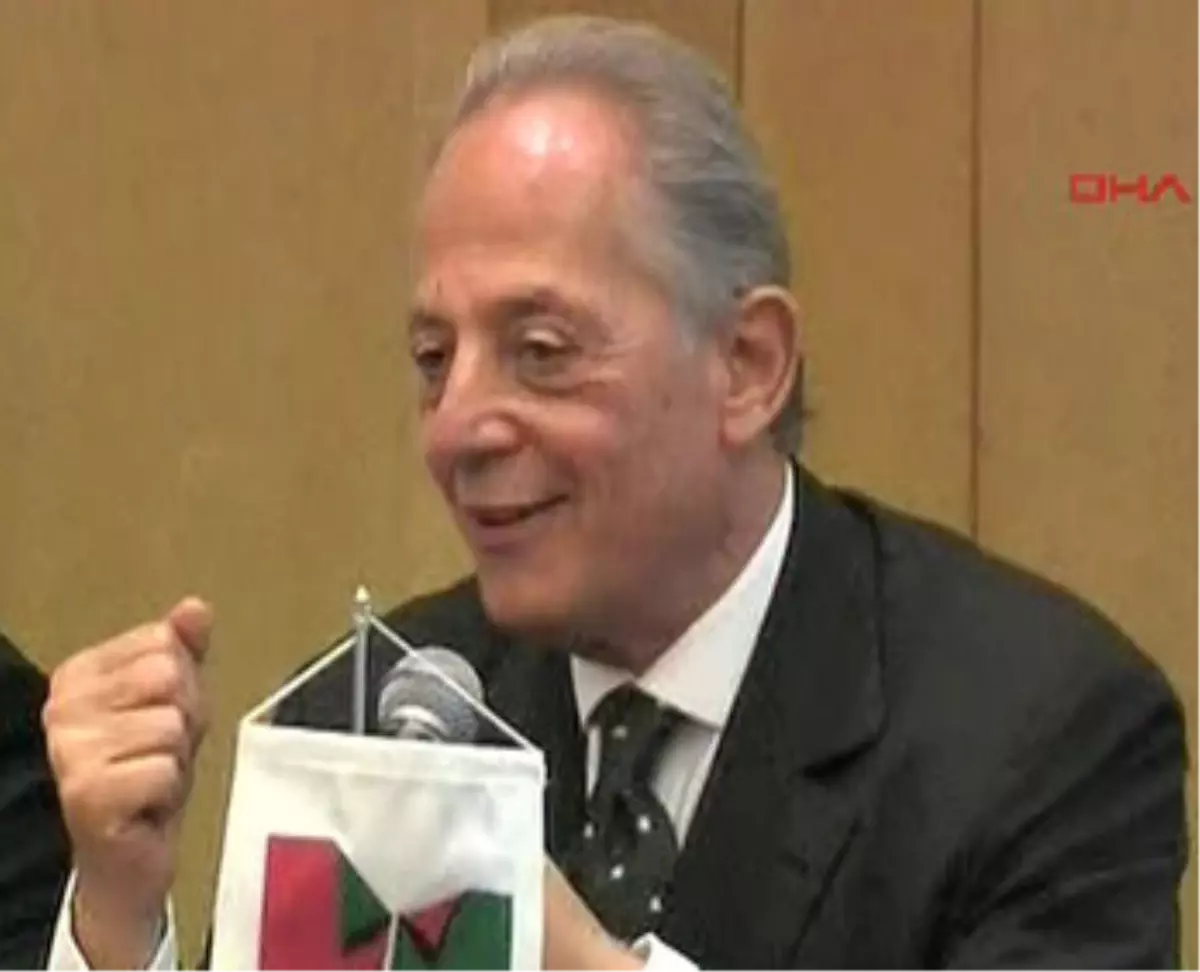 Süren\'den Galatasaray\'a Gönderme