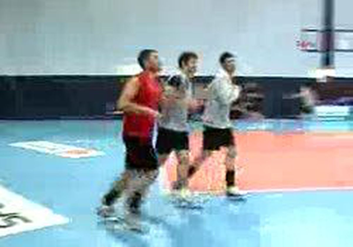 (A) Milli Erkek Voleybol Takımı Hazırlık Maçında Mağlup Oldu