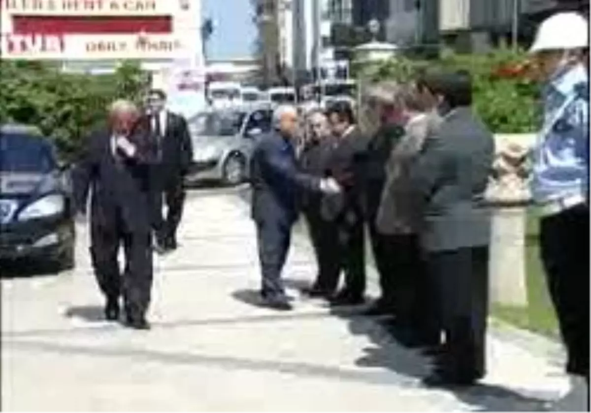 Antalya - Cemil Çiçek\'E Protestoya 3 Gözaltı