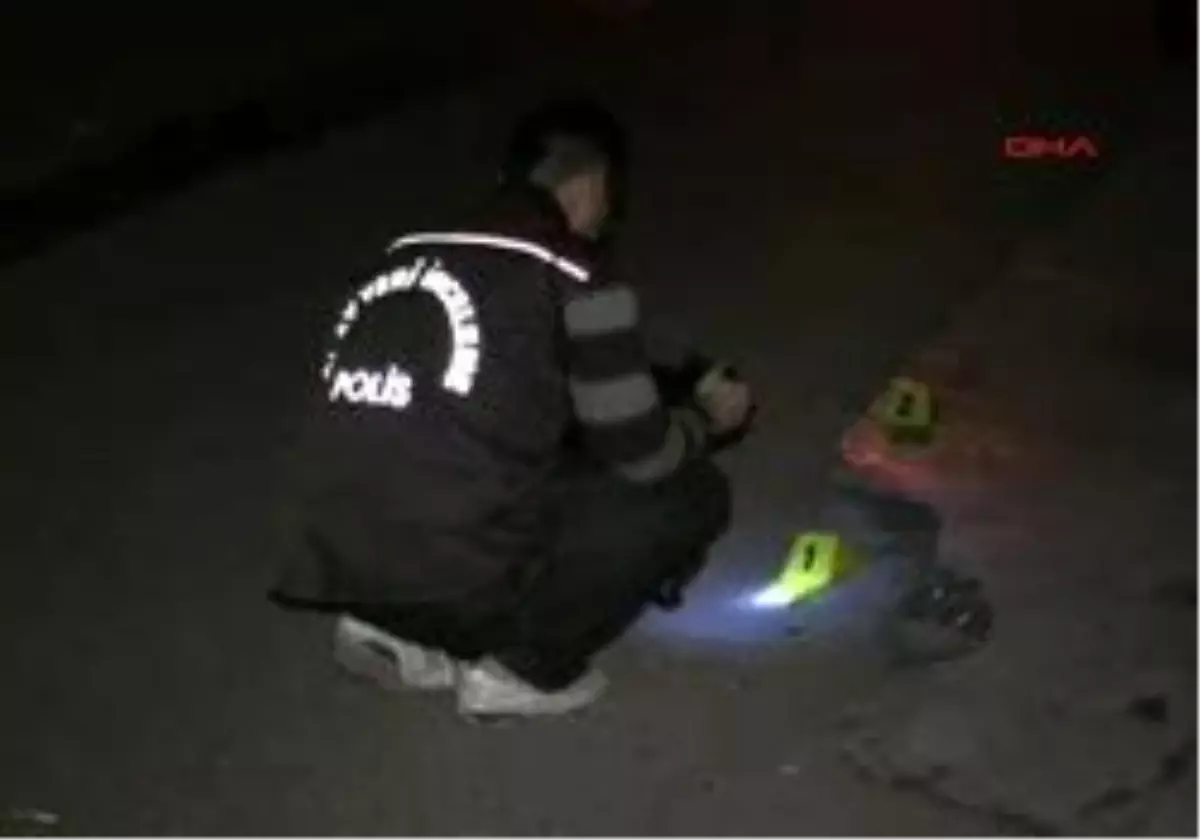 Konya - Kahvehane İşletmecilerinin Müşteri Kavgası: 2 Yaralı