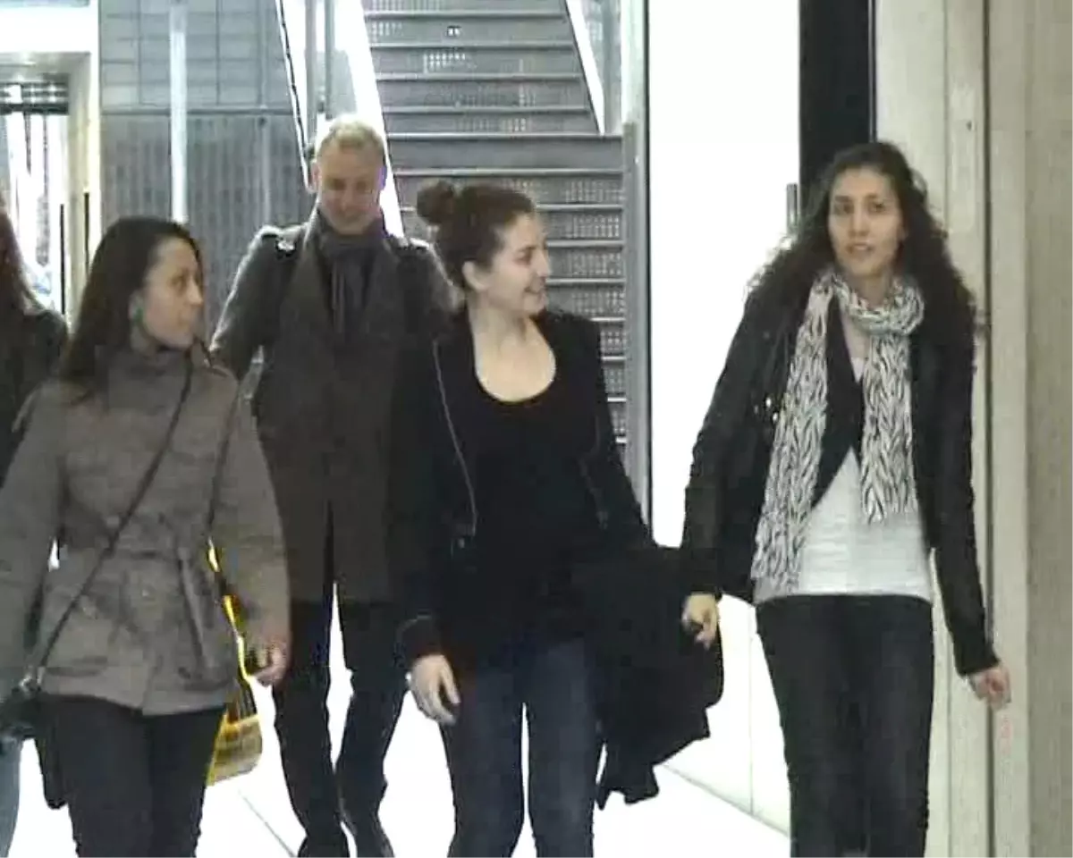 Türk Kızları İddialı