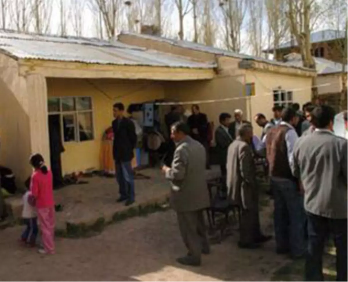 "Evi Ateşe Verip Katliam Yapacaklardı"