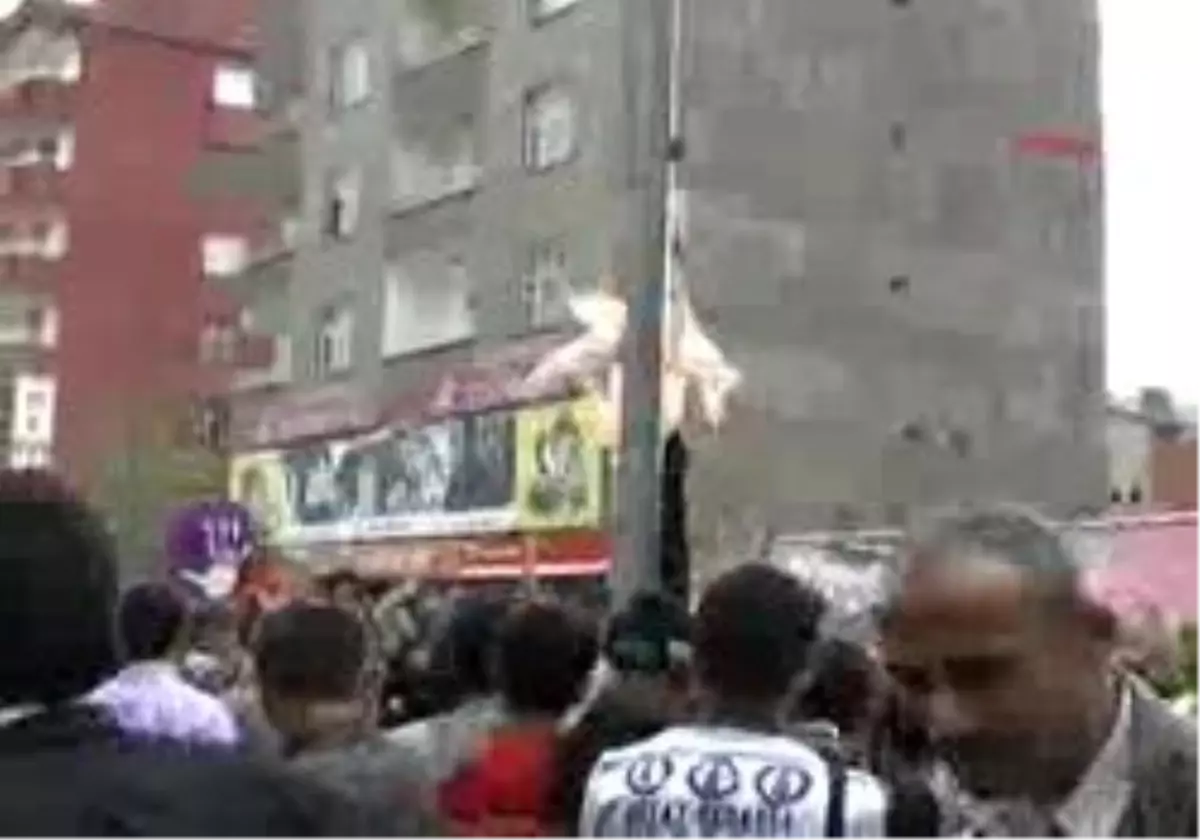 Hakkari // Ekg // Olaylar Çıktı? Ahmedinejad\'In Kuklası Yakı