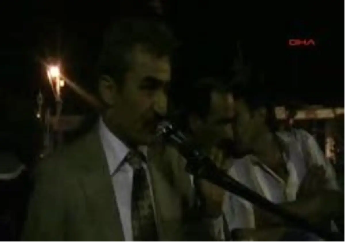 Su\'dan Tartışmalar