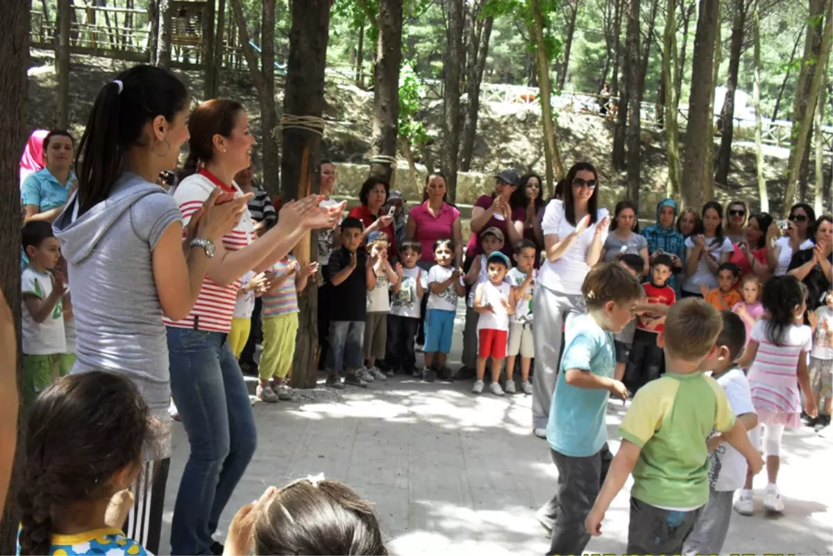 Süreyya Piknik Alanı’nda Miniklerle Piknik