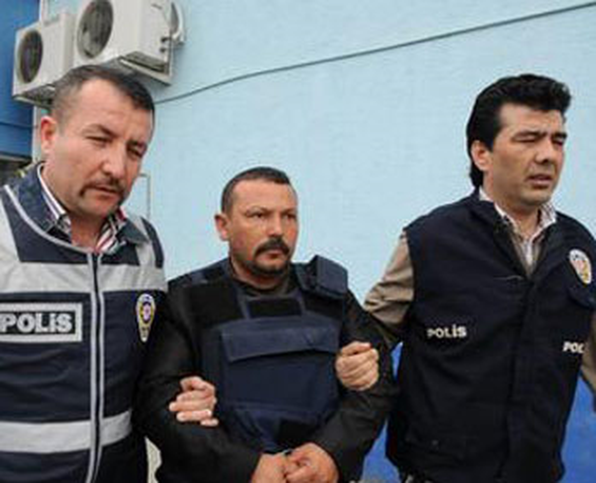 'Eşini Vurdun' Dediler, Şaka Sandım
