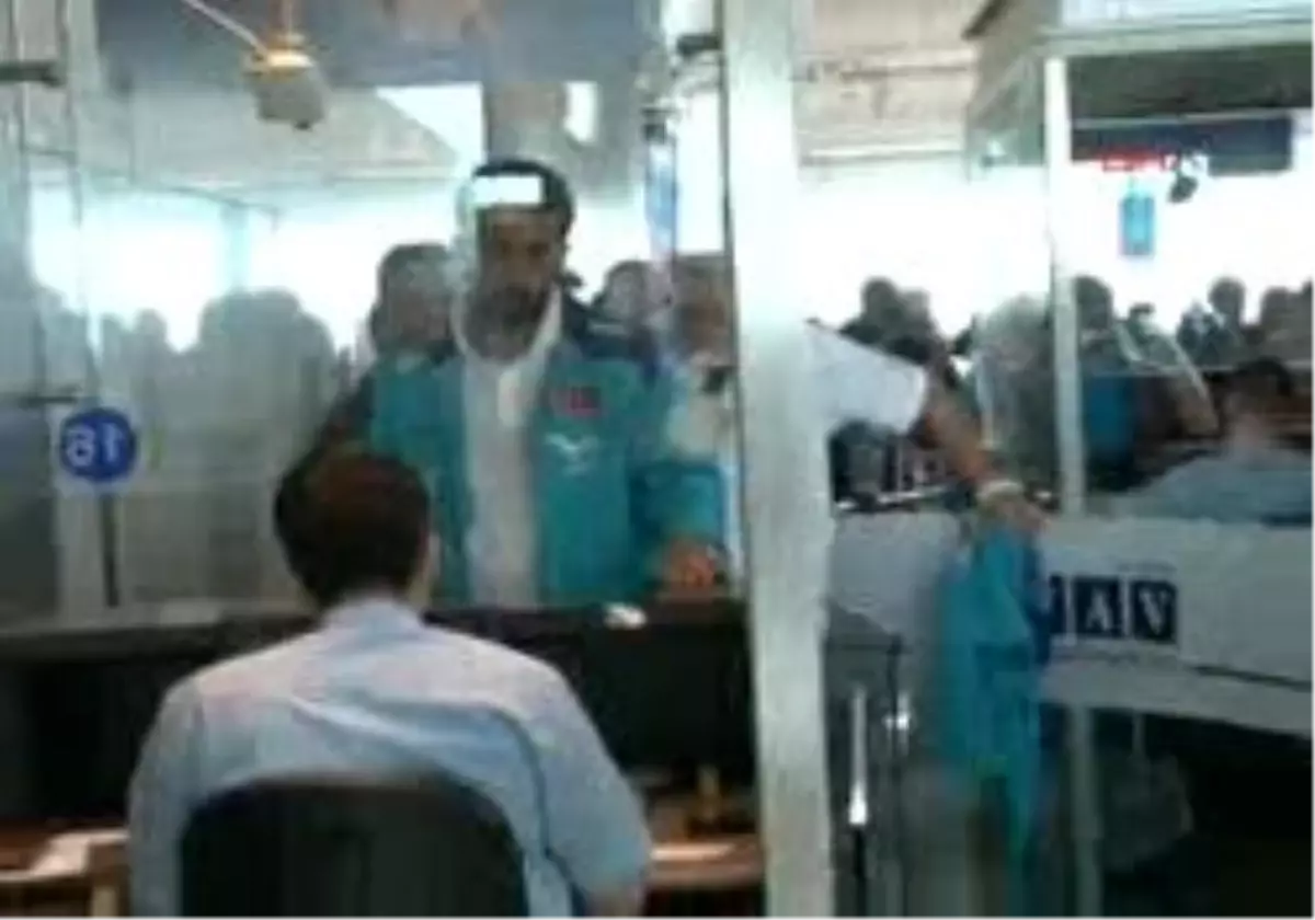 Ümit Milliler Estonya Yolcusu