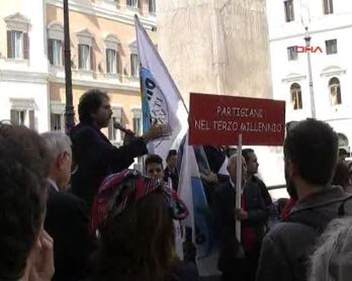 İtalya'da Basına Kısıtlamaya Protesto