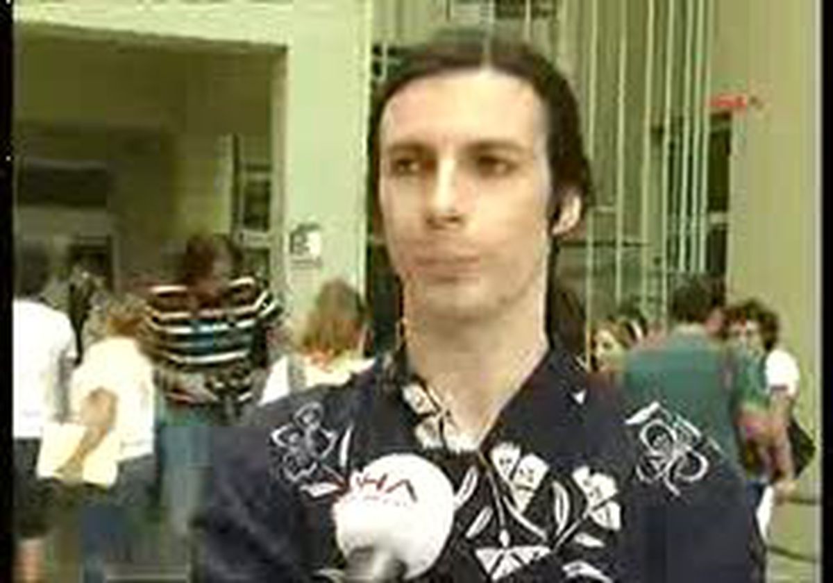 İzmir // 1 // Modelsizliğe ´Nü´ Protesto