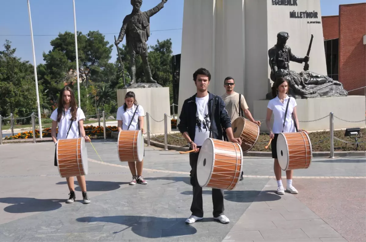 Liselerarası Tiyatro Festivali Başladı