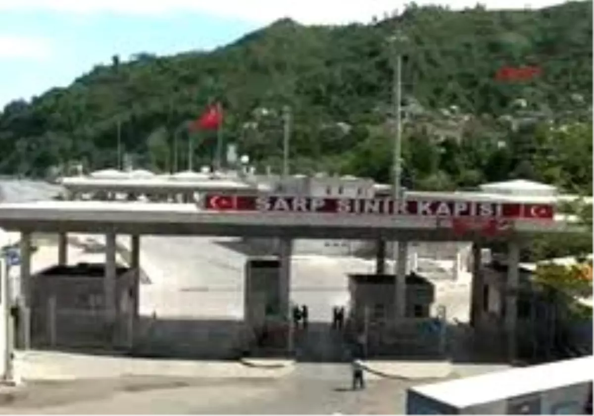 Artvin - Sarp Sınır Kapısı´Nda Yaya Giriş Çıkışı Yüzde 40 Ar