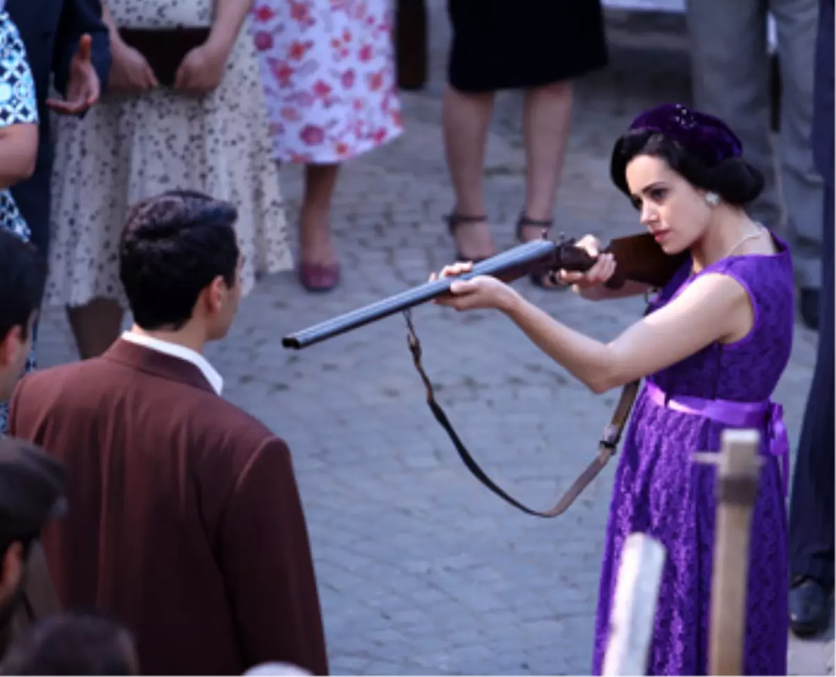 Çiftliğe Baskın Var