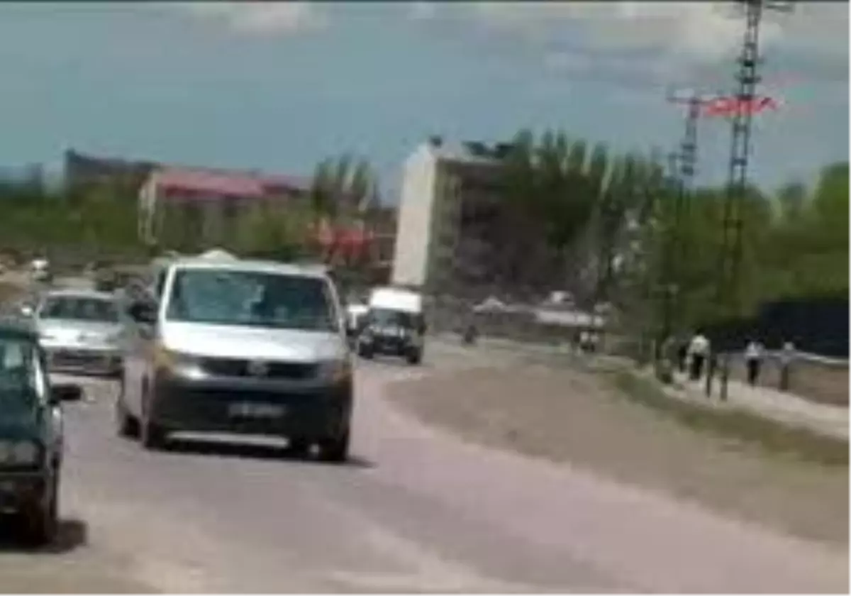 Van - Ölen Çocuğun Cenazesi Toprağa Verildi