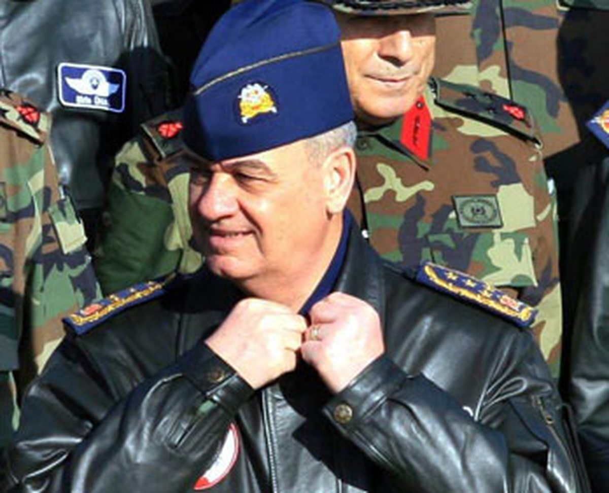 Başbuğ'dan Son Dakika Kararı