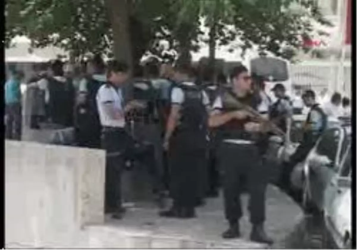 Diyarbakır´ Da İsrail Saldırısı Protesto Edildi