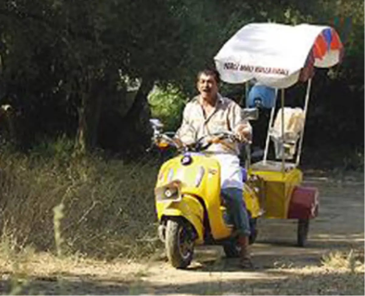 \'Dondurmam Gaymak\'ın Başrol Oyuncusu Özdemir Beyin Ameliyatı Oldu