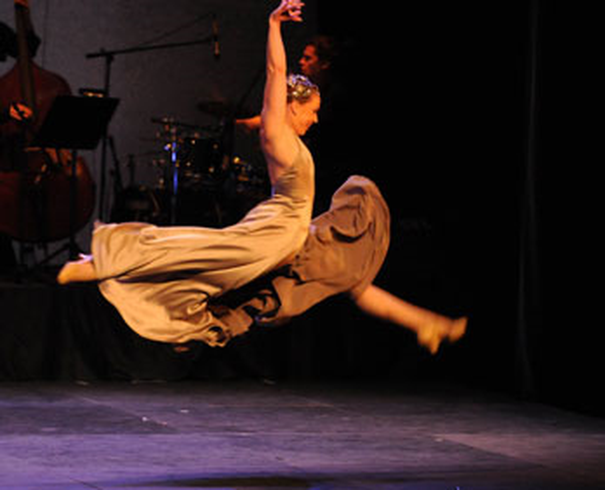 Flamenko Ateşi Mersinlileri Yaktı