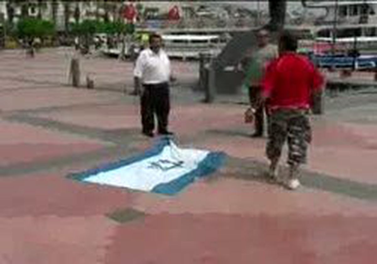 Marmaris'te İsrail Bayrağı Yaktılar