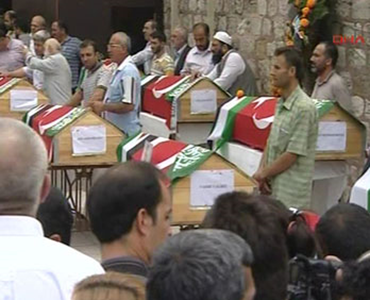 Miting Gibi Cenaze Töreni