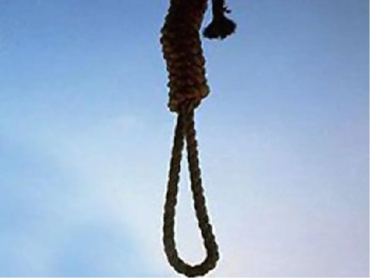 İran'da 5 Kişi İdam Edildi