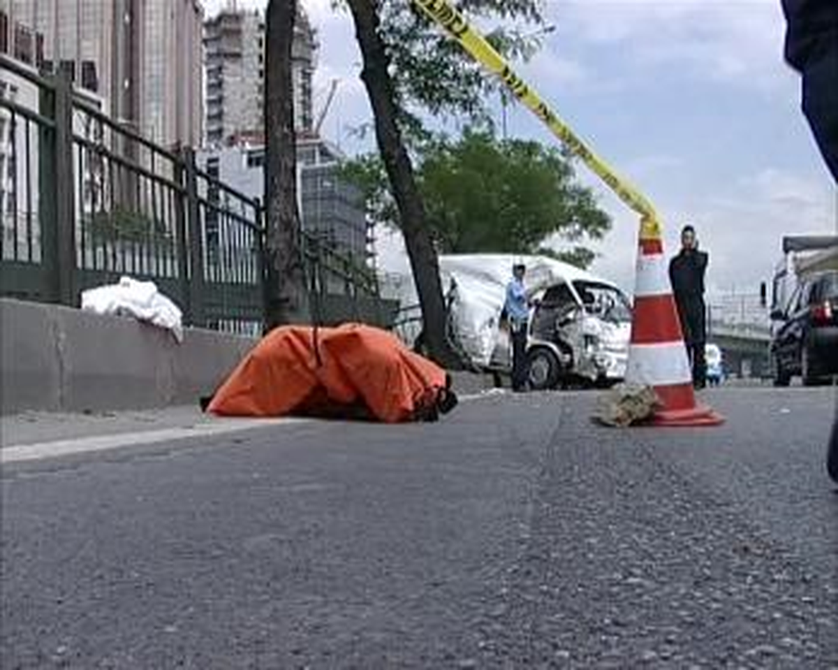 Maslak'ta Kaza: 1 Ölü 1 Yaralı