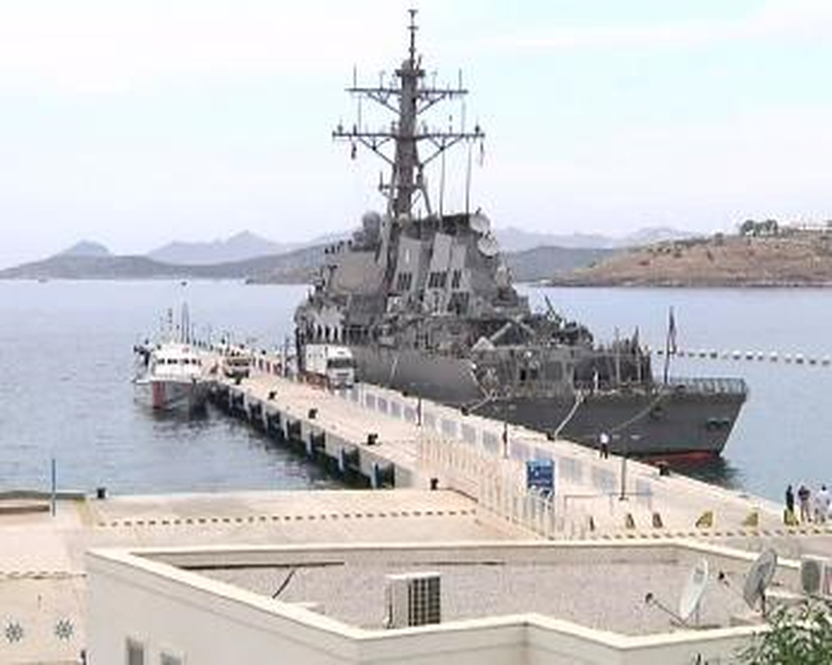 ABD Savaş Gemisi Ramage Bodrum'da