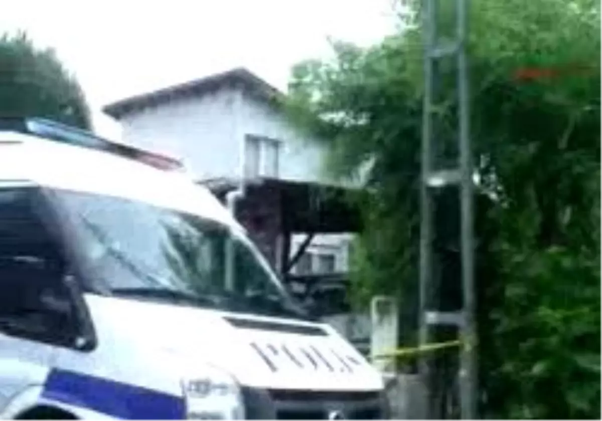 Celadet Moralıgil Evinde Ölü Bulundu
?