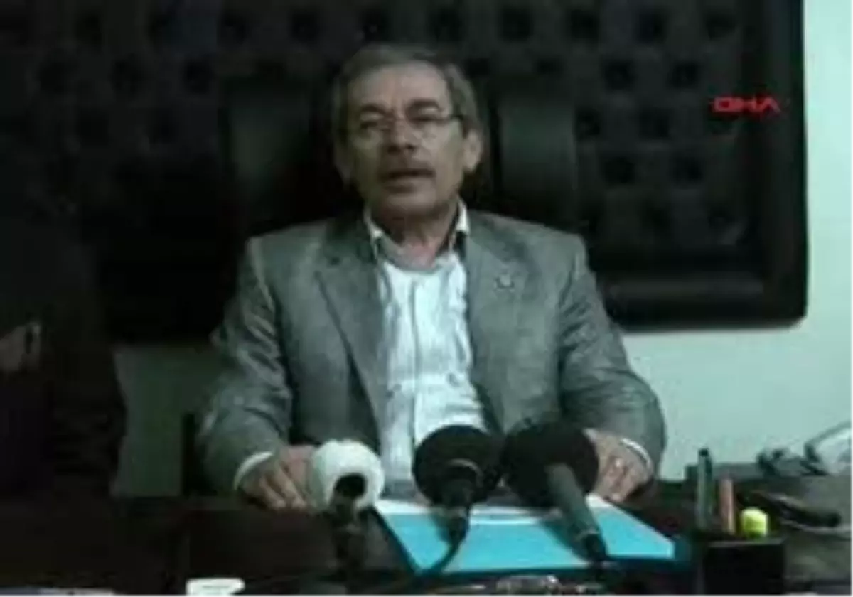 Abdüllatif Şener Başbakan\'ı Eleştirdi
Abdüllatif Şener Başbakan\'ı Eleştirdi: "Devir Kuru Gürültü Yapma Devri Değildir"