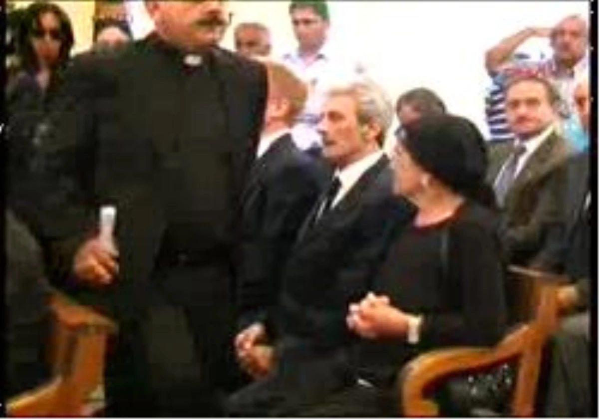 İskenderun - Padovese´Ye Görev Yaptığı Kilisede Cenaze Töreni