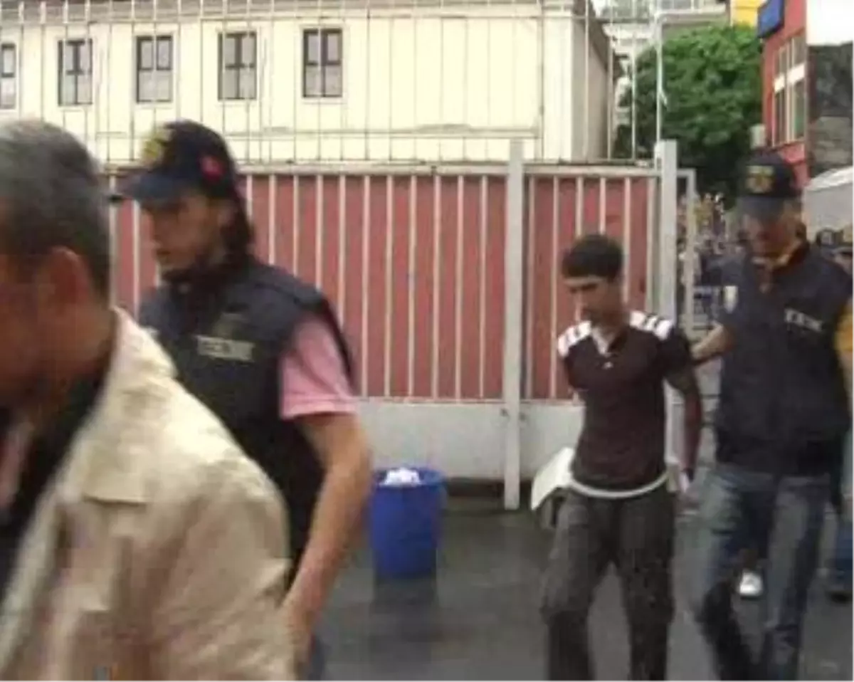 İstanbul\'da Terör Operasyonu