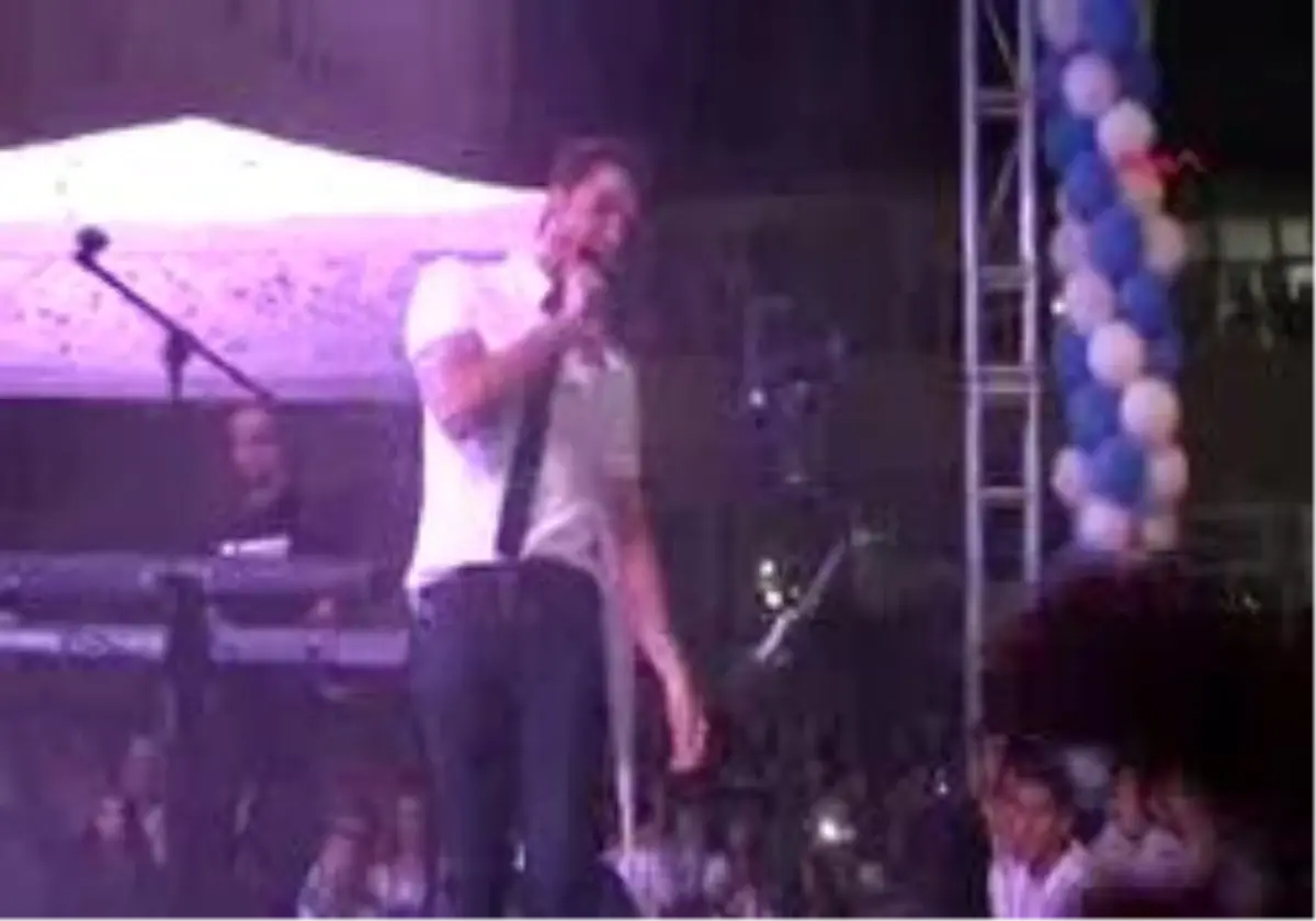 Karaman - Gökhan Özen Üniversitelileri Coşturdu