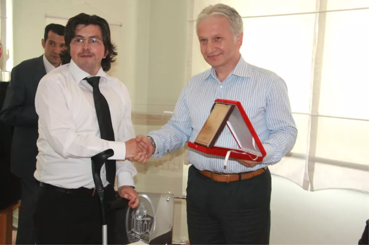 Özürlü Altı Gönüllü, 7 Bin Otobüs Şoförüne Özürlülüğü Ve Özürlüleri Anlattı