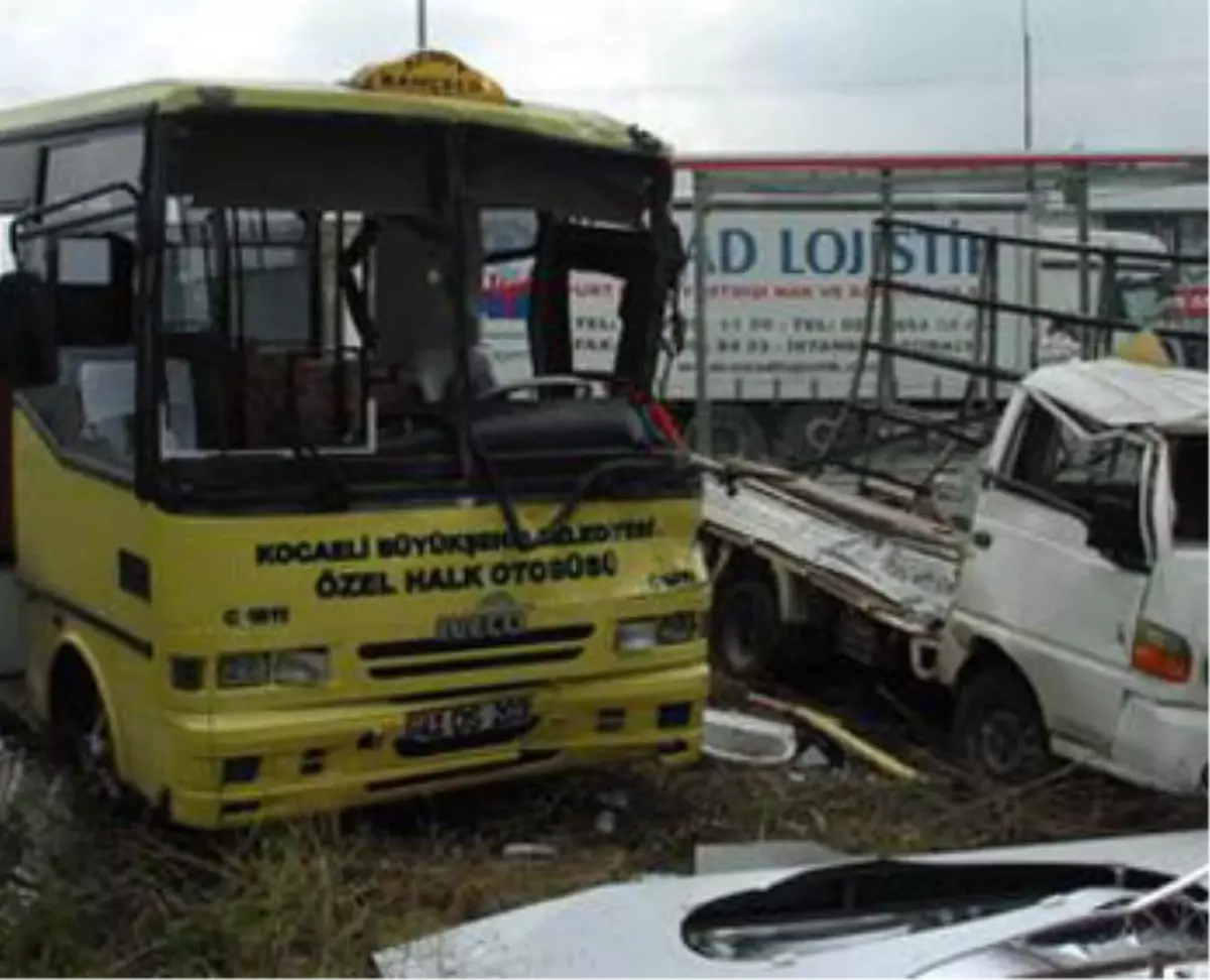 İzmit-gölcük Yolunda Kaza