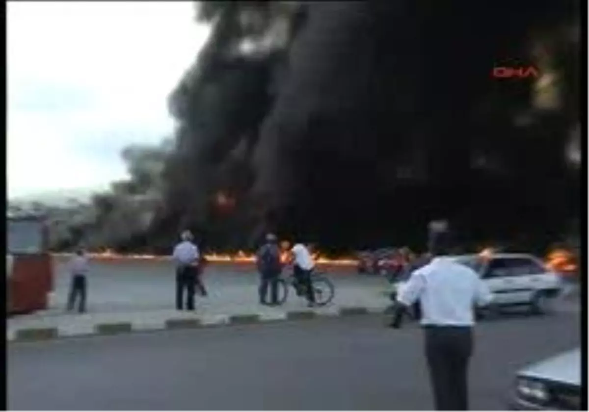 Yağ Dükkanı Alev Alev Yandı
Yağ Dükkanı Alev Alev Yandı