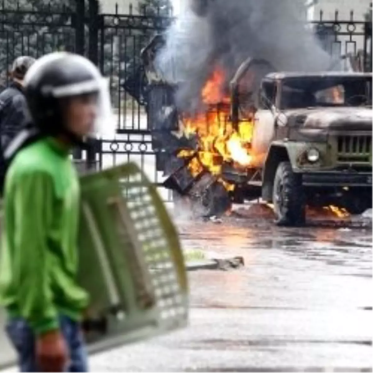 Kırgızistan\'da Çatışma Büyüyor: 62 Ölü