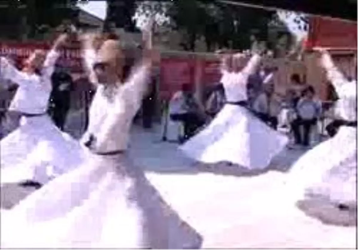 Arınç, Sümbül Sinan Tekkesi\'ni Açtı