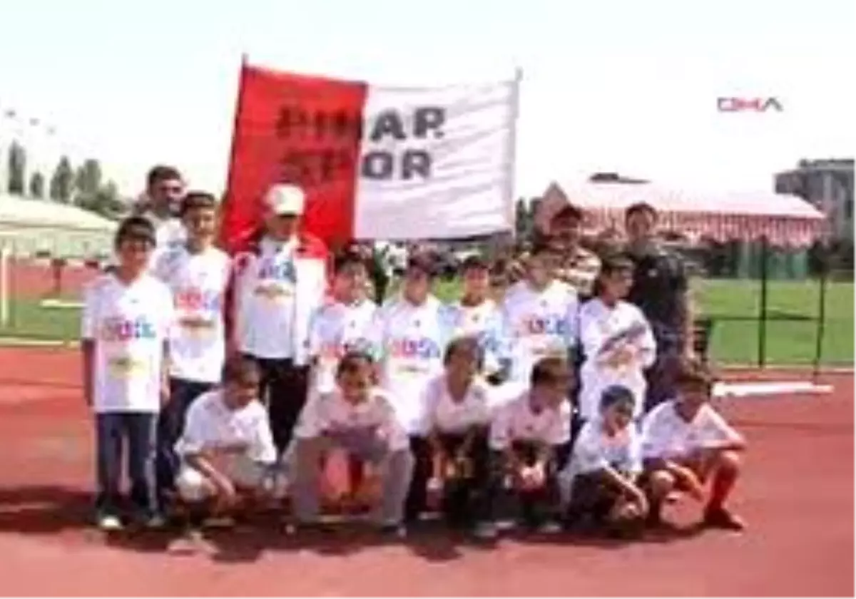 Olimpik Gün Koşusu Başkentte Yapıldı