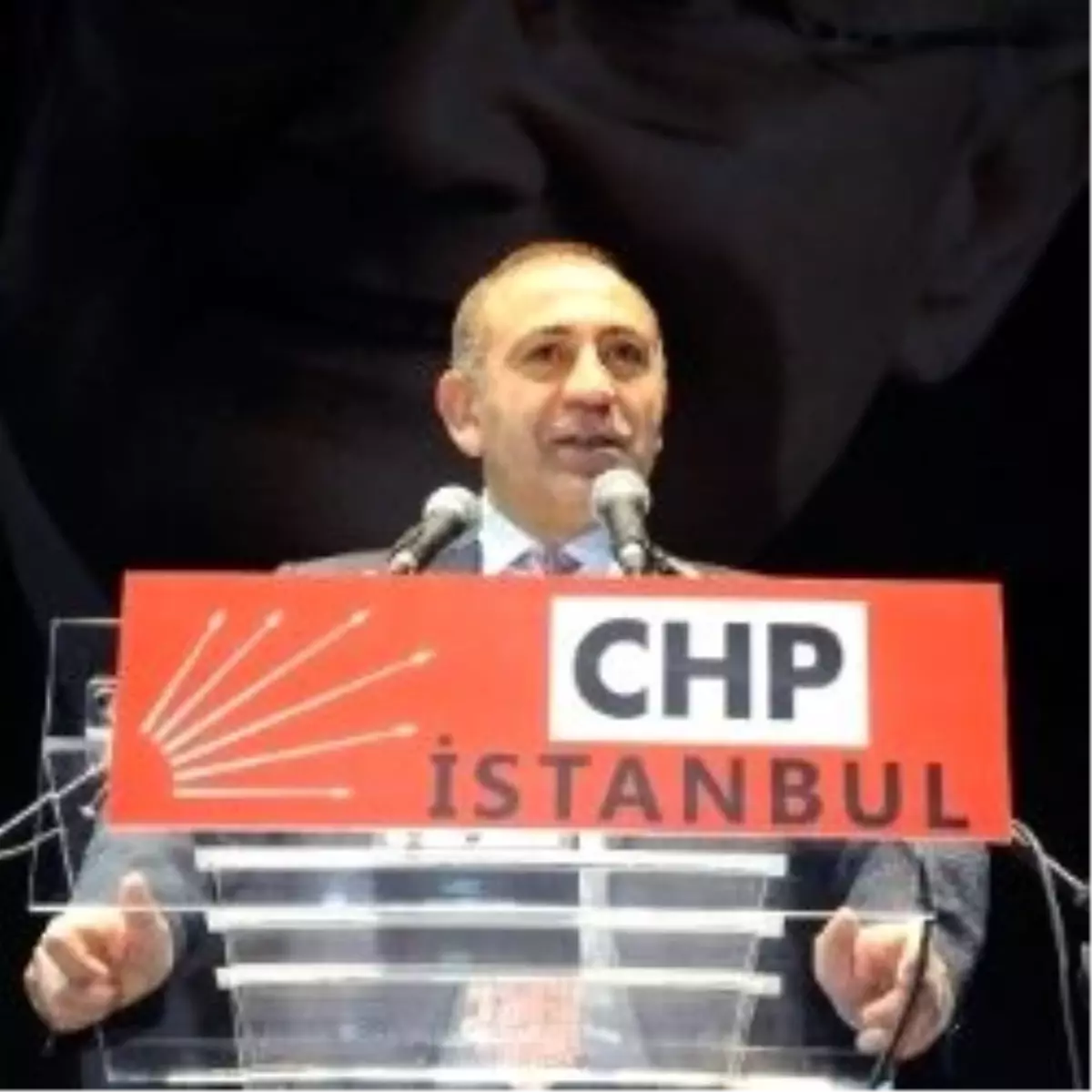 Gürsel Tekin Yerine Berhan Şimşek