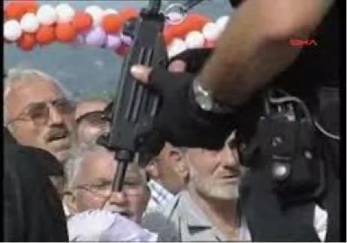 Trabzonaktüel2başbakan Erdoğan:Milletimize Olan Aşkımızdan Dağları Deldik