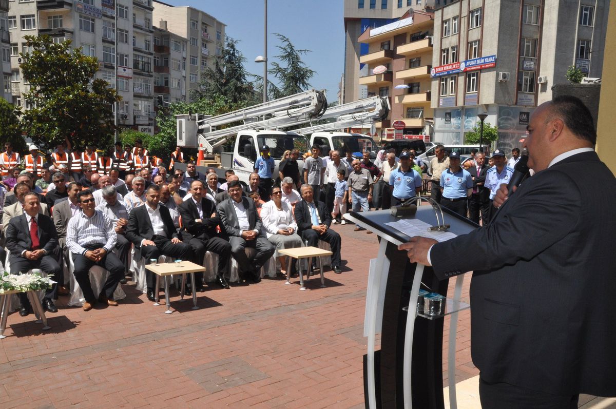 Ümraniye Köşe Bucak Aydınlanıyor 


