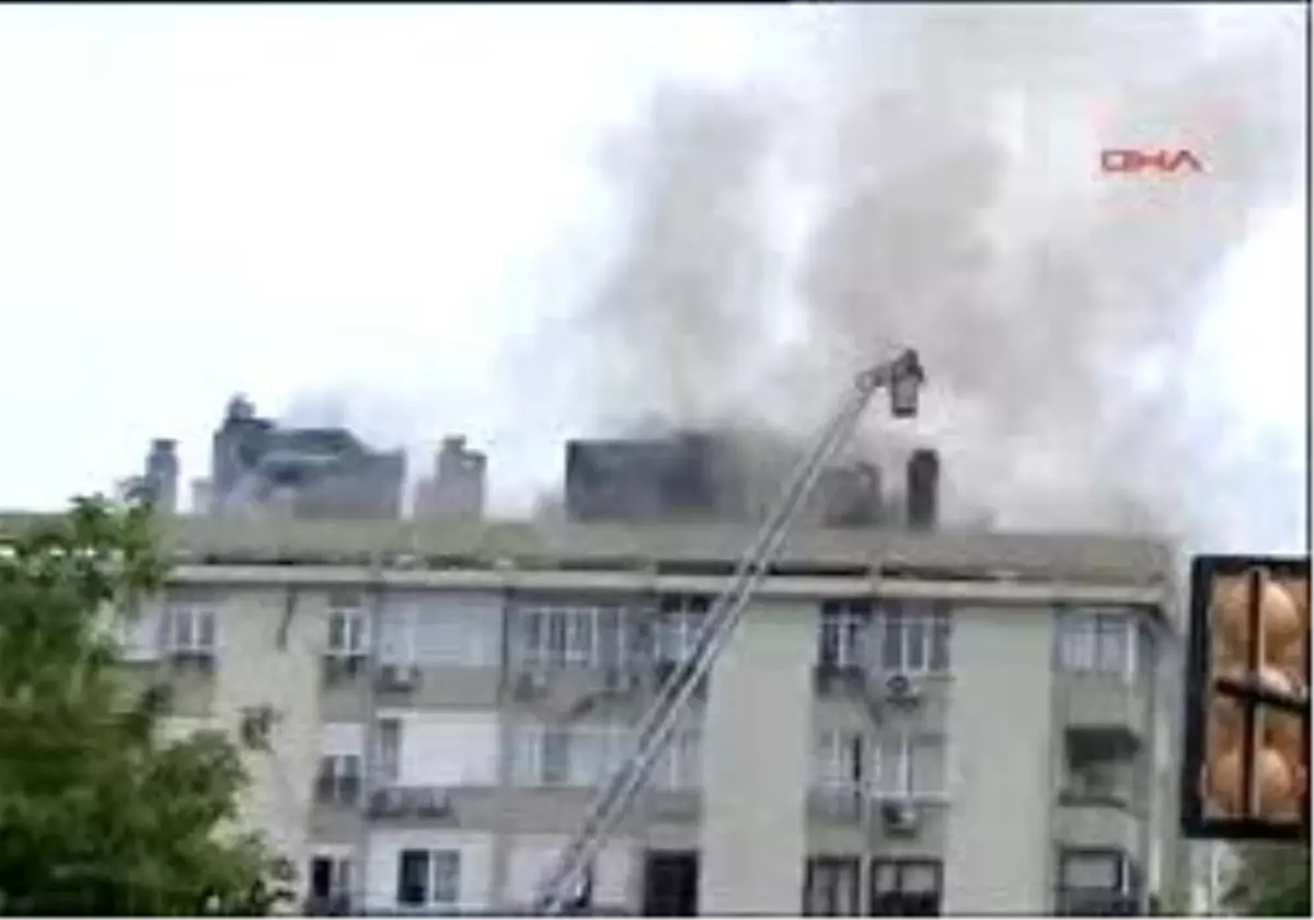 Ataköy\'de Korkutan Yangın...(4)