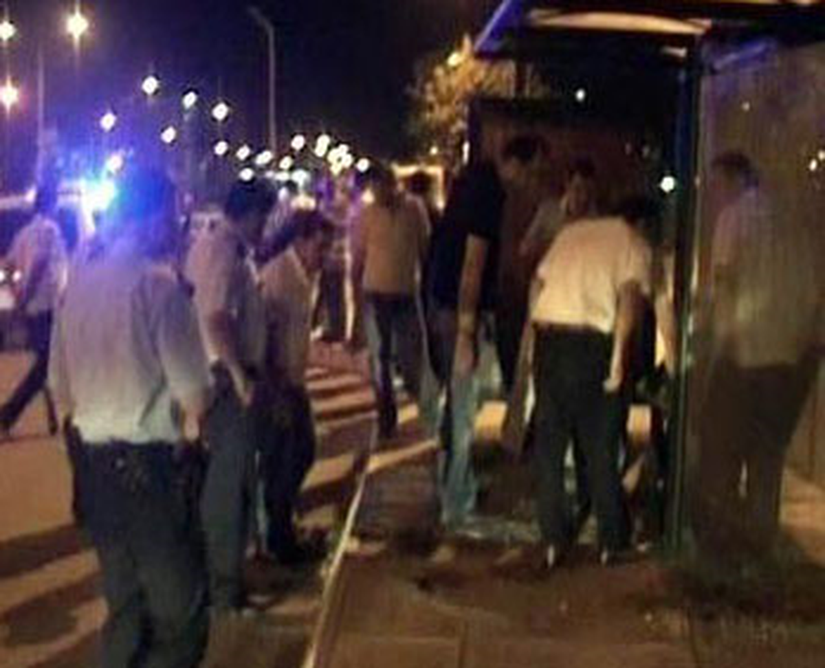 Malatya'da Otobüs Durağına Molotof Atıldı