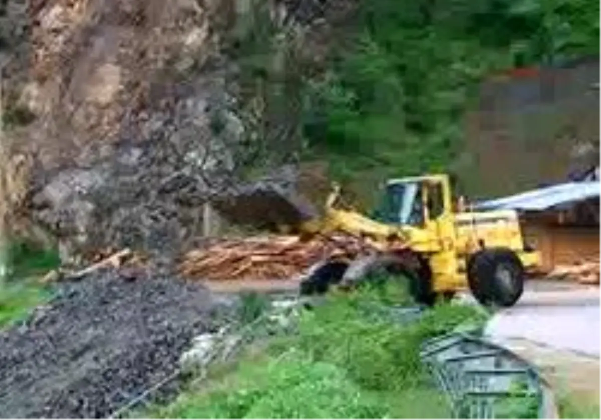 Gümüşhane - Doğankentte Olası Sel Korkusuyla 600\'E Yakın Ev Boşaltıldı