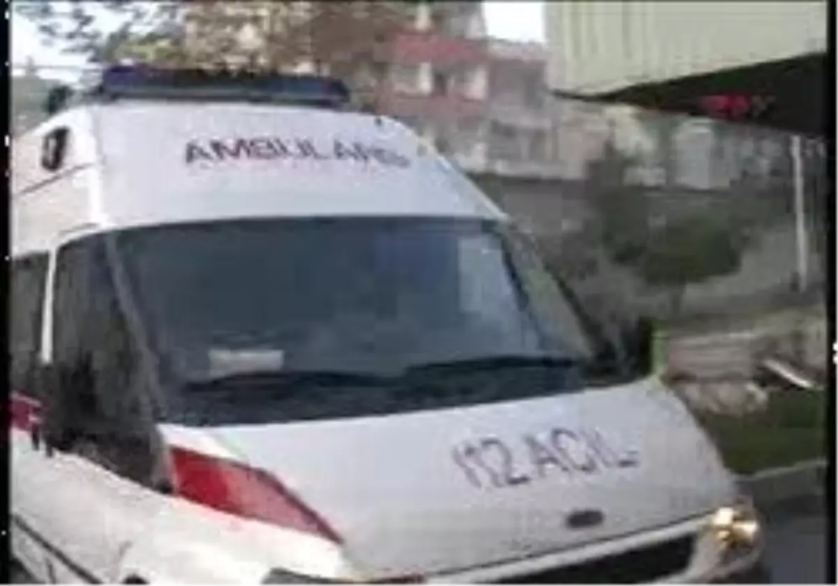 Tarsus - Bacağına Saplanan Demirle Hastaneye Geldi